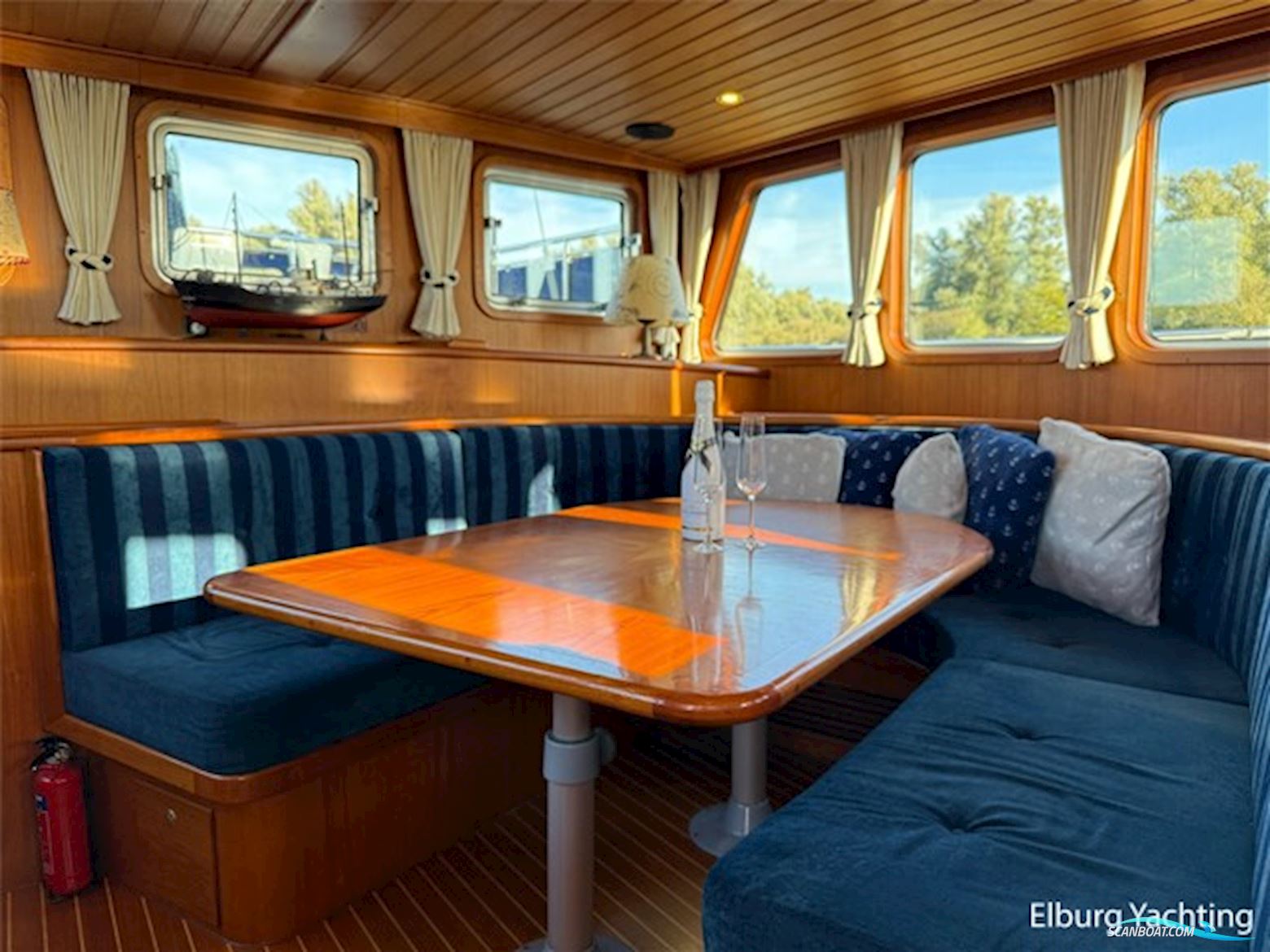 Altena 45 Blue Water Trawler - Stabilizers