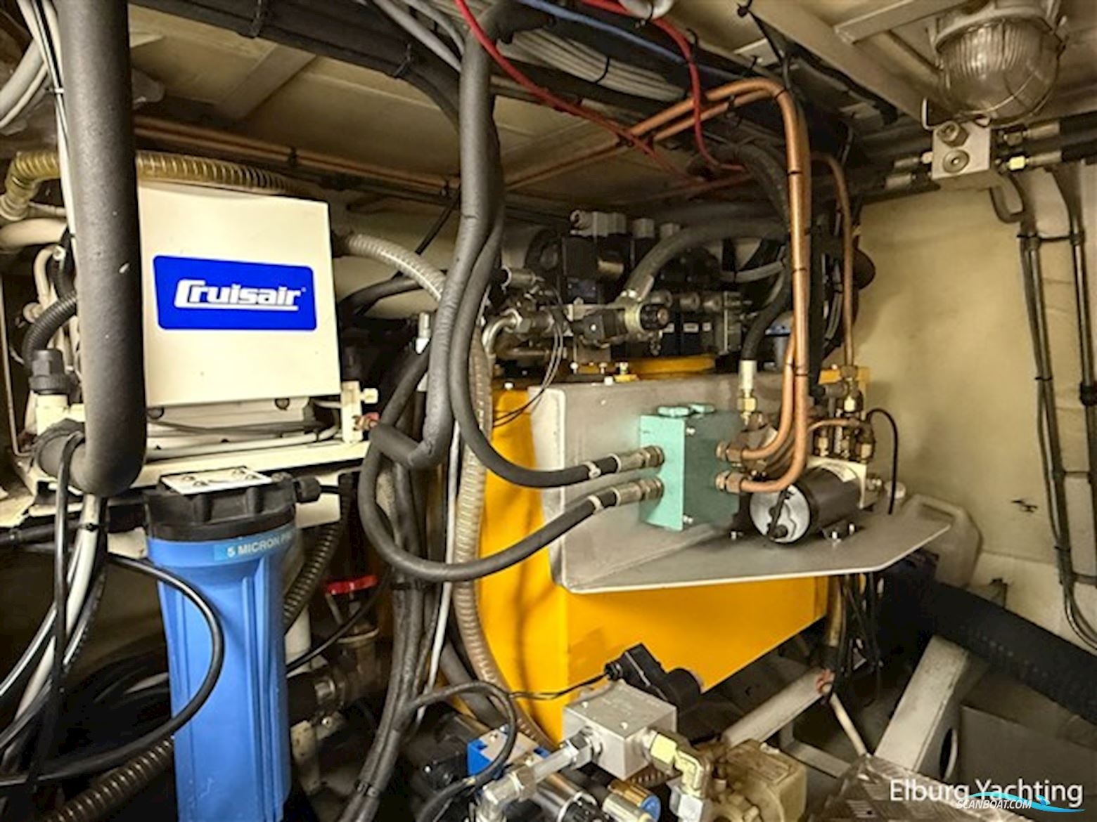 Altena 45 Blue Water Trawler - Stabilizers