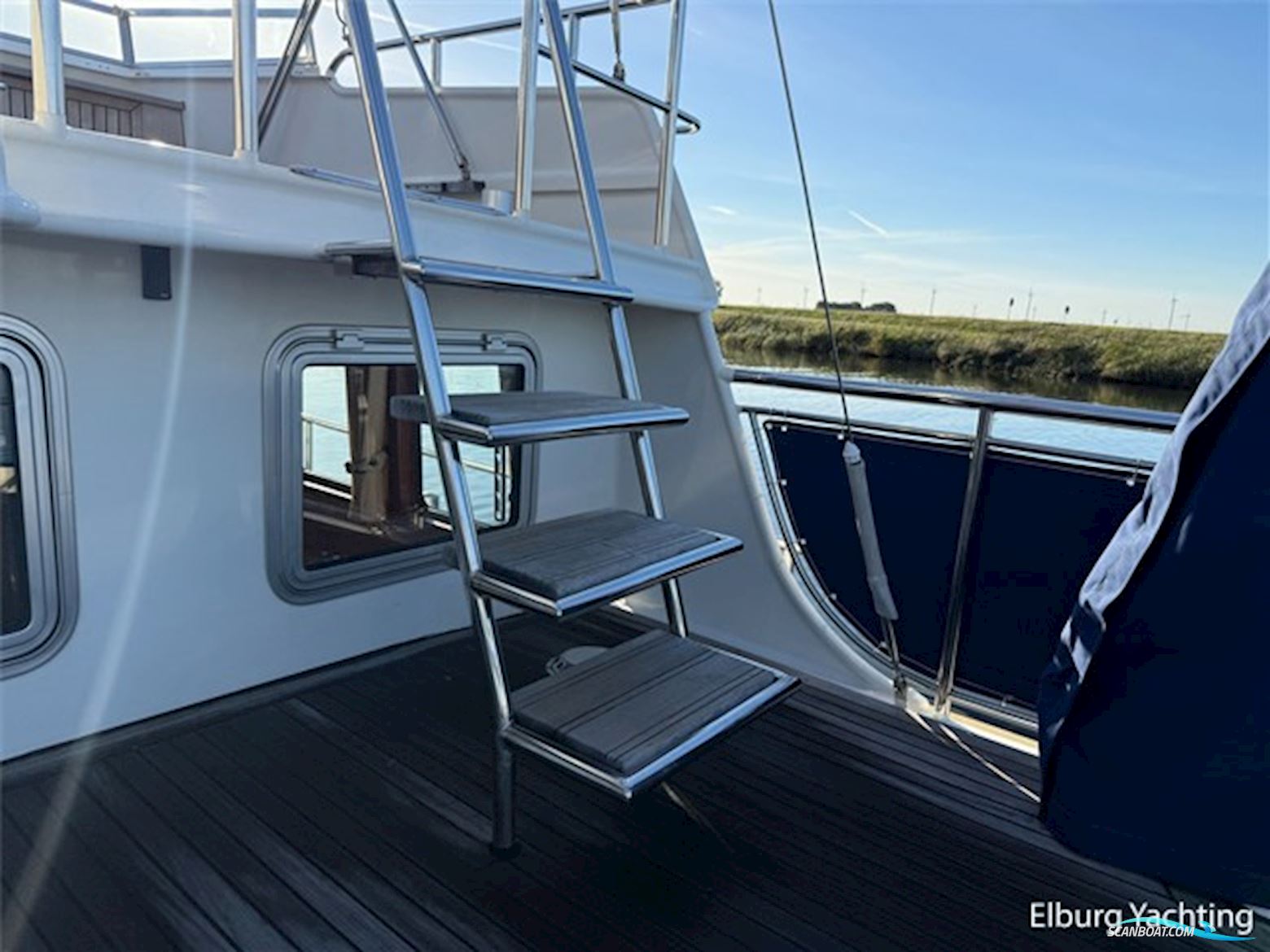 Altena 45 Blue Water Trawler - Stabilizers