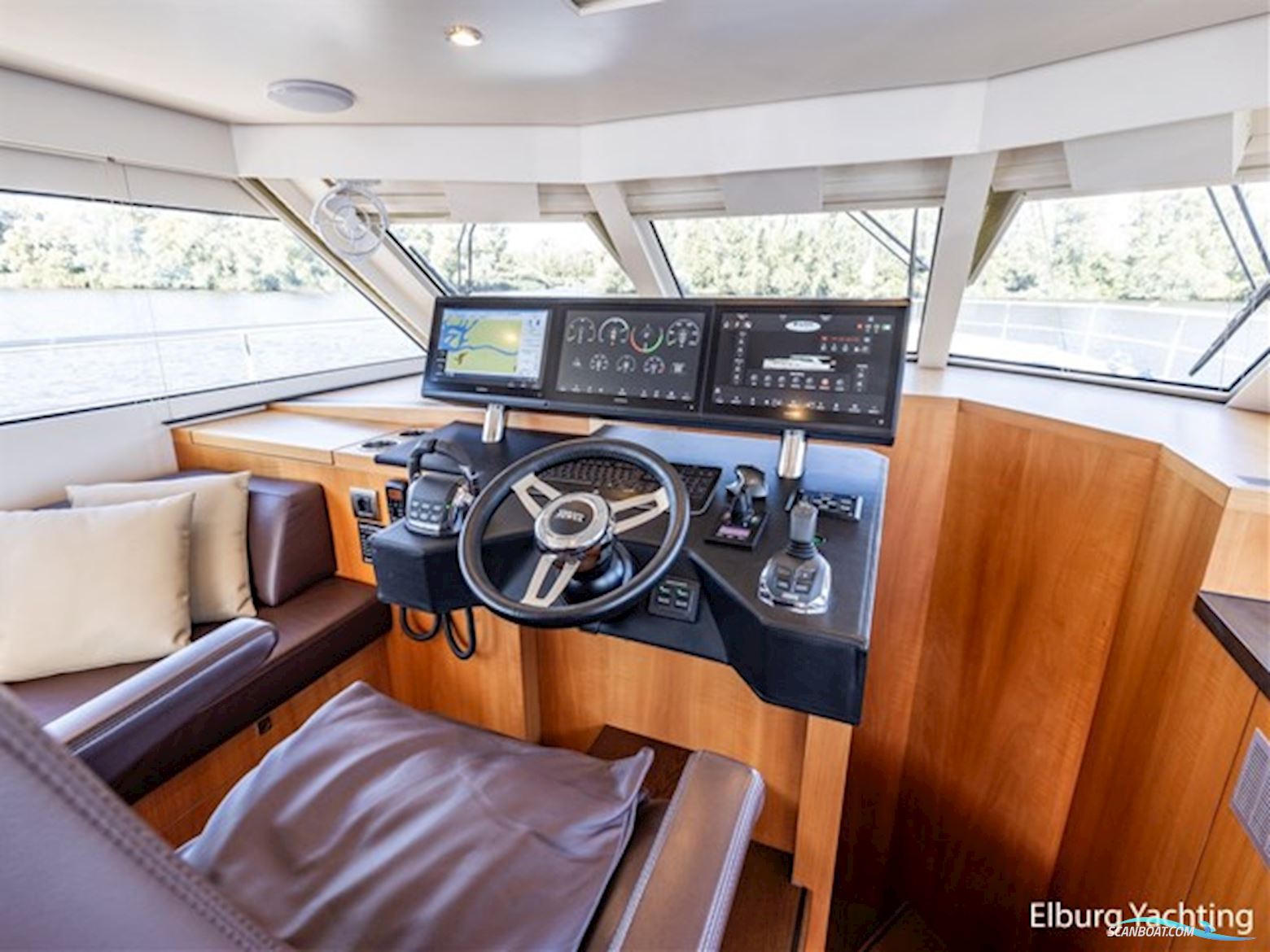Altena 52 - Fast Going  - Aluminium