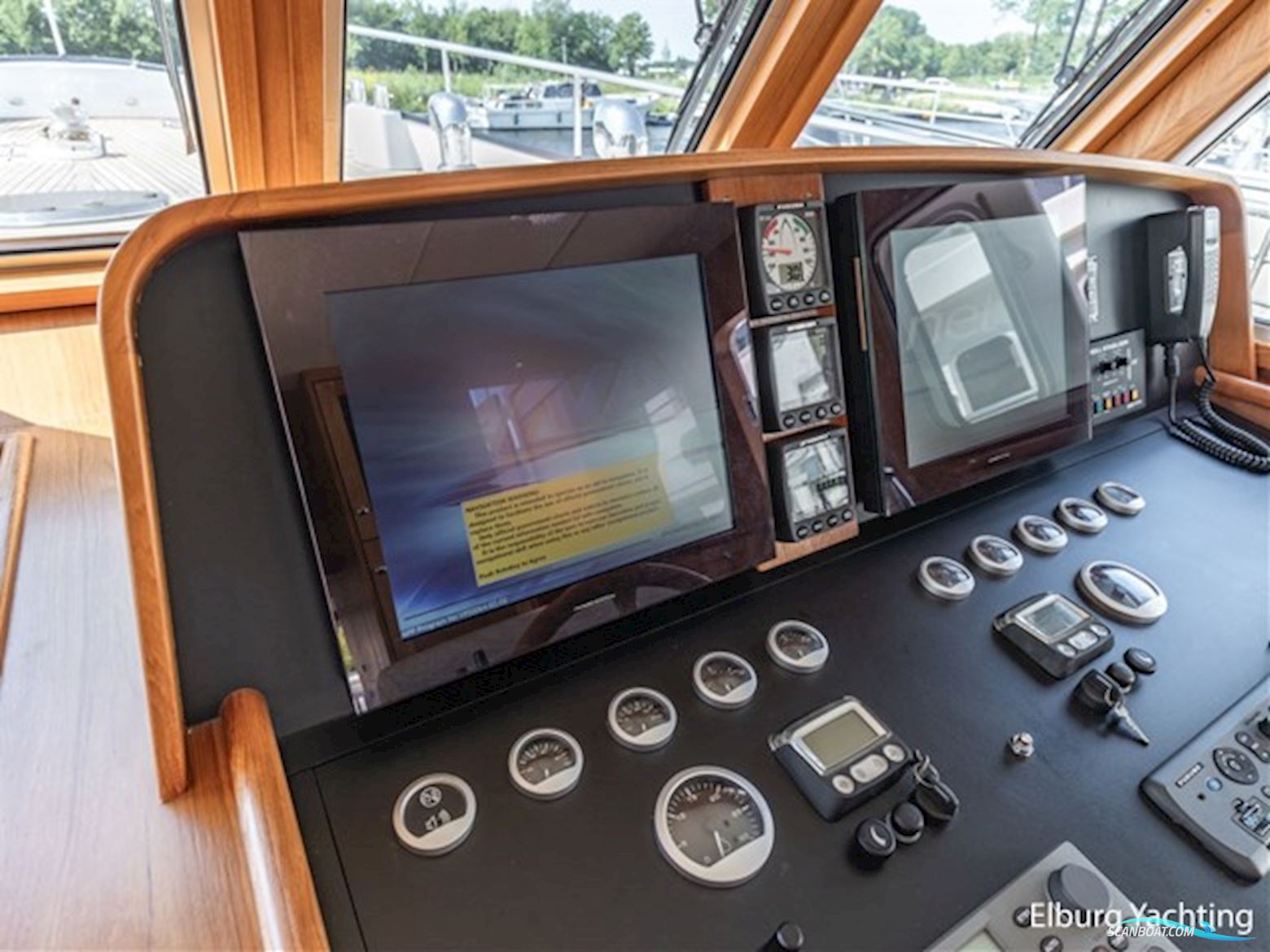 Altena 53 Custom Trawler - Stabilizers