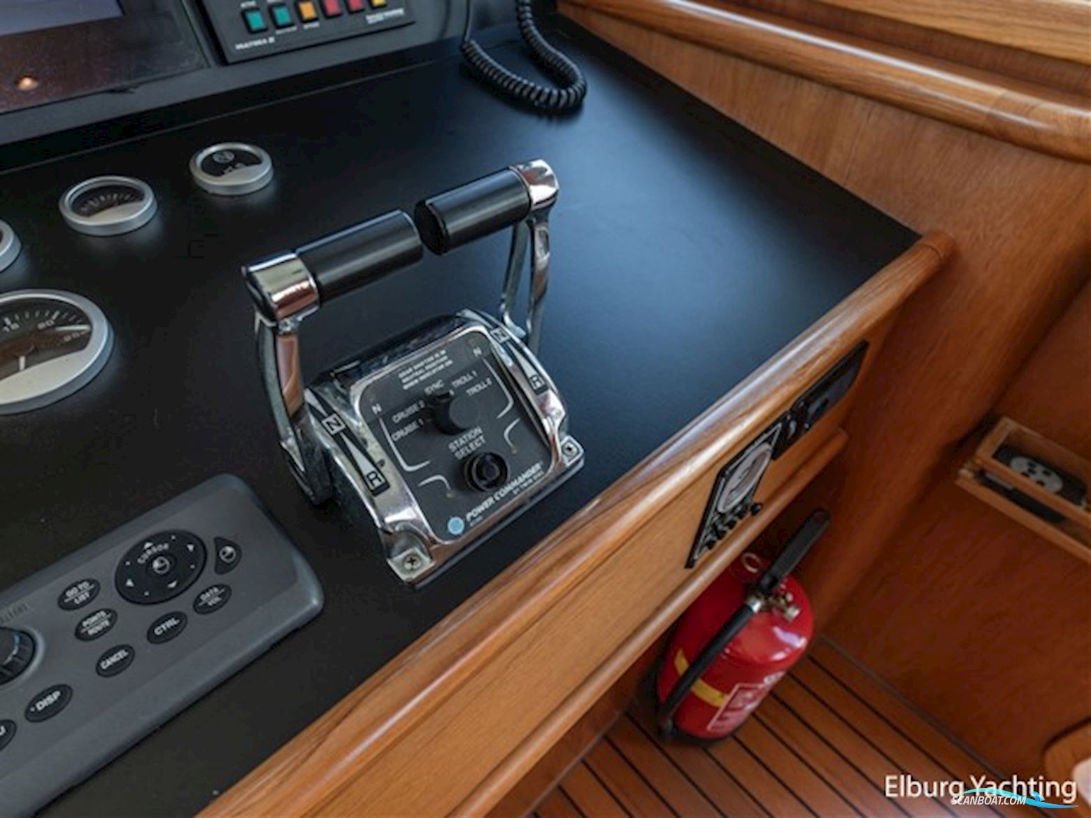 Altena 53 Custom Trawler - Stabilizers