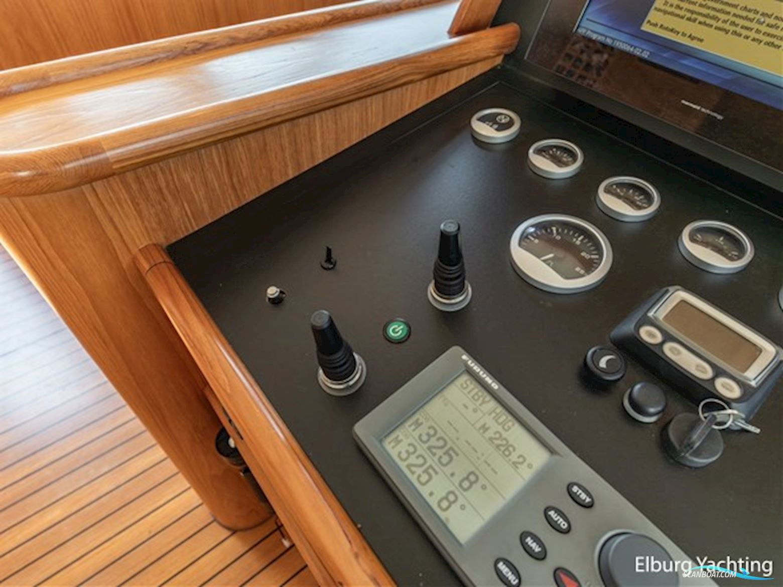 Altena 53 Custom Trawler - Stabilizers