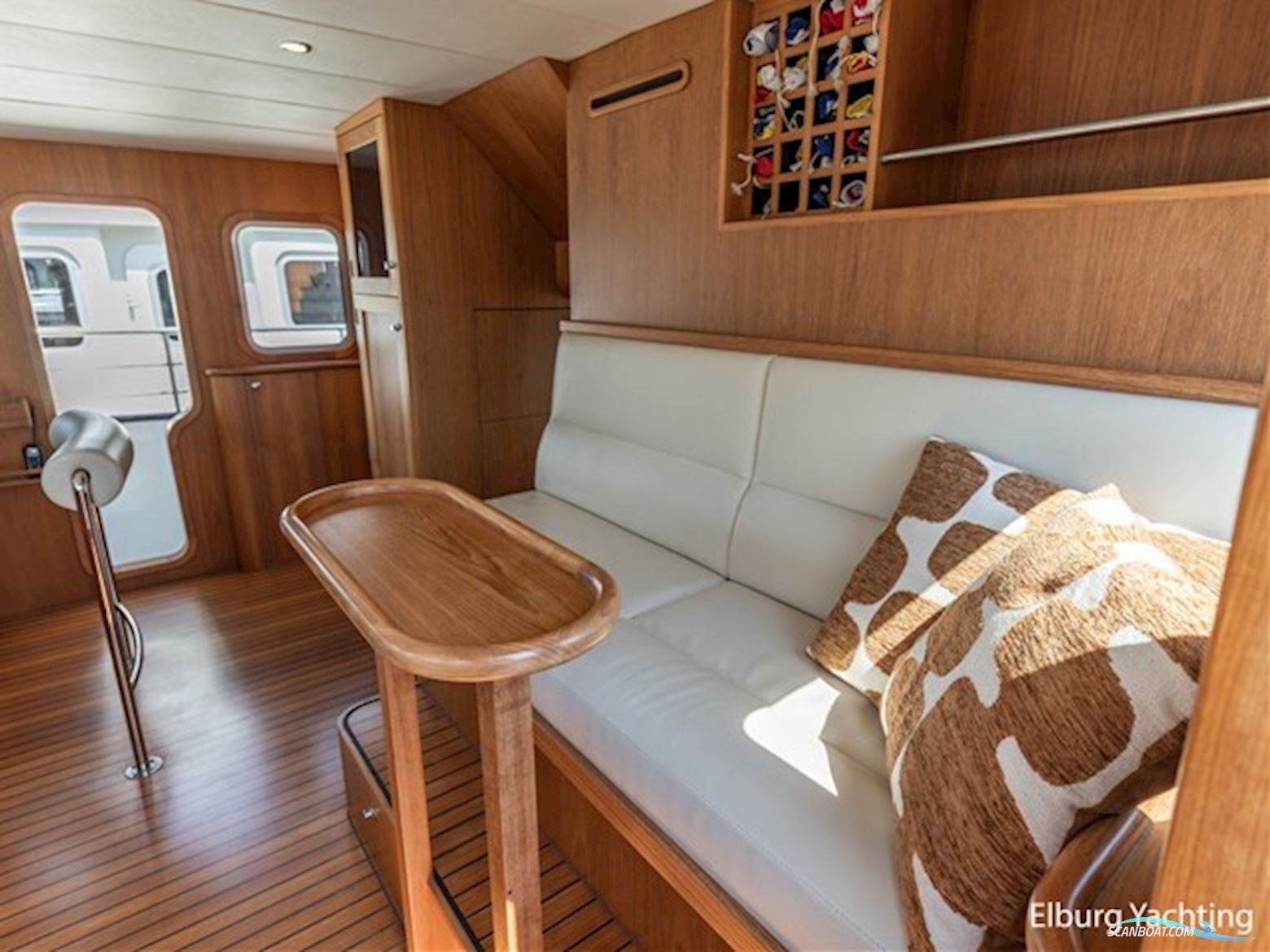 Altena 53 Custom Trawler - Stabilizers