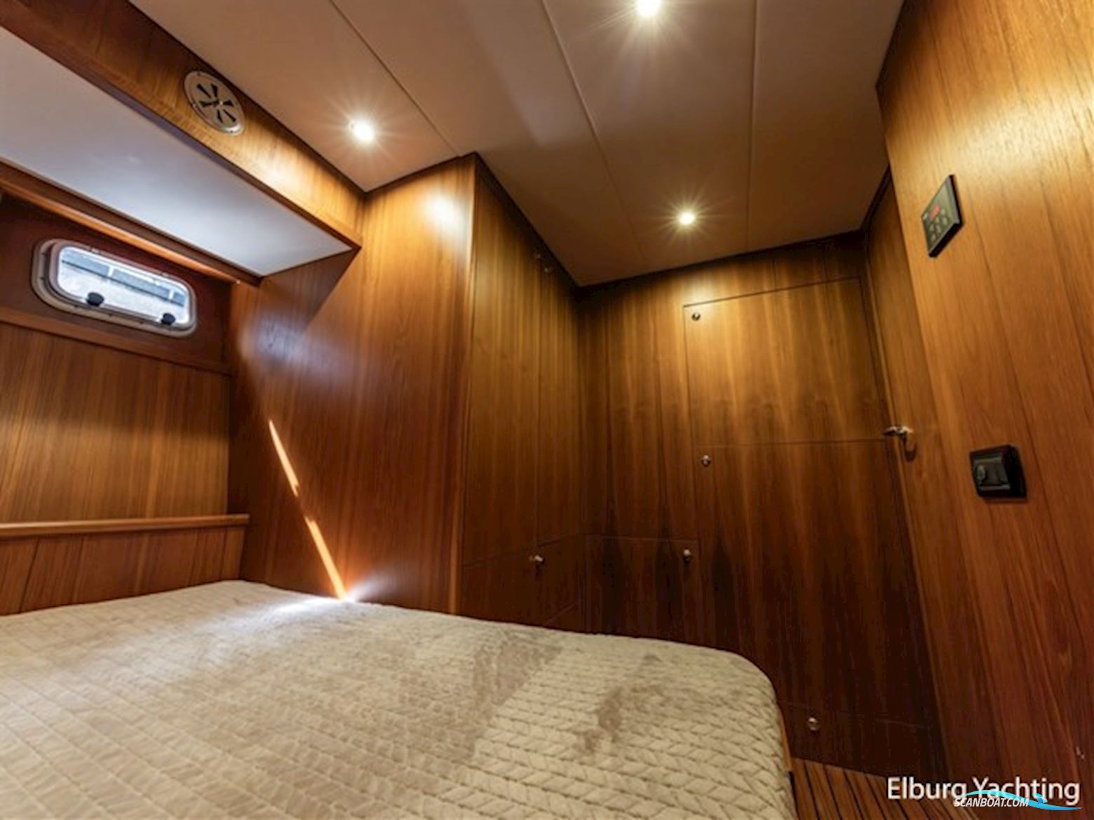 Altena 53 Custom Trawler - Stabilizers