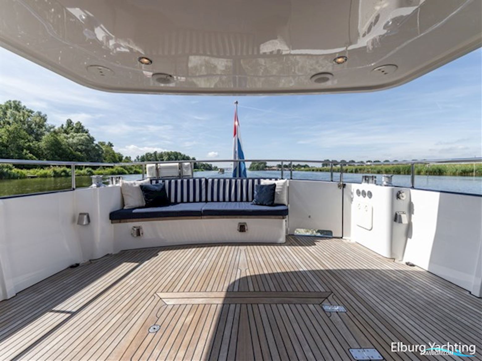 Altena 53 Custom Trawler - Stabilizers