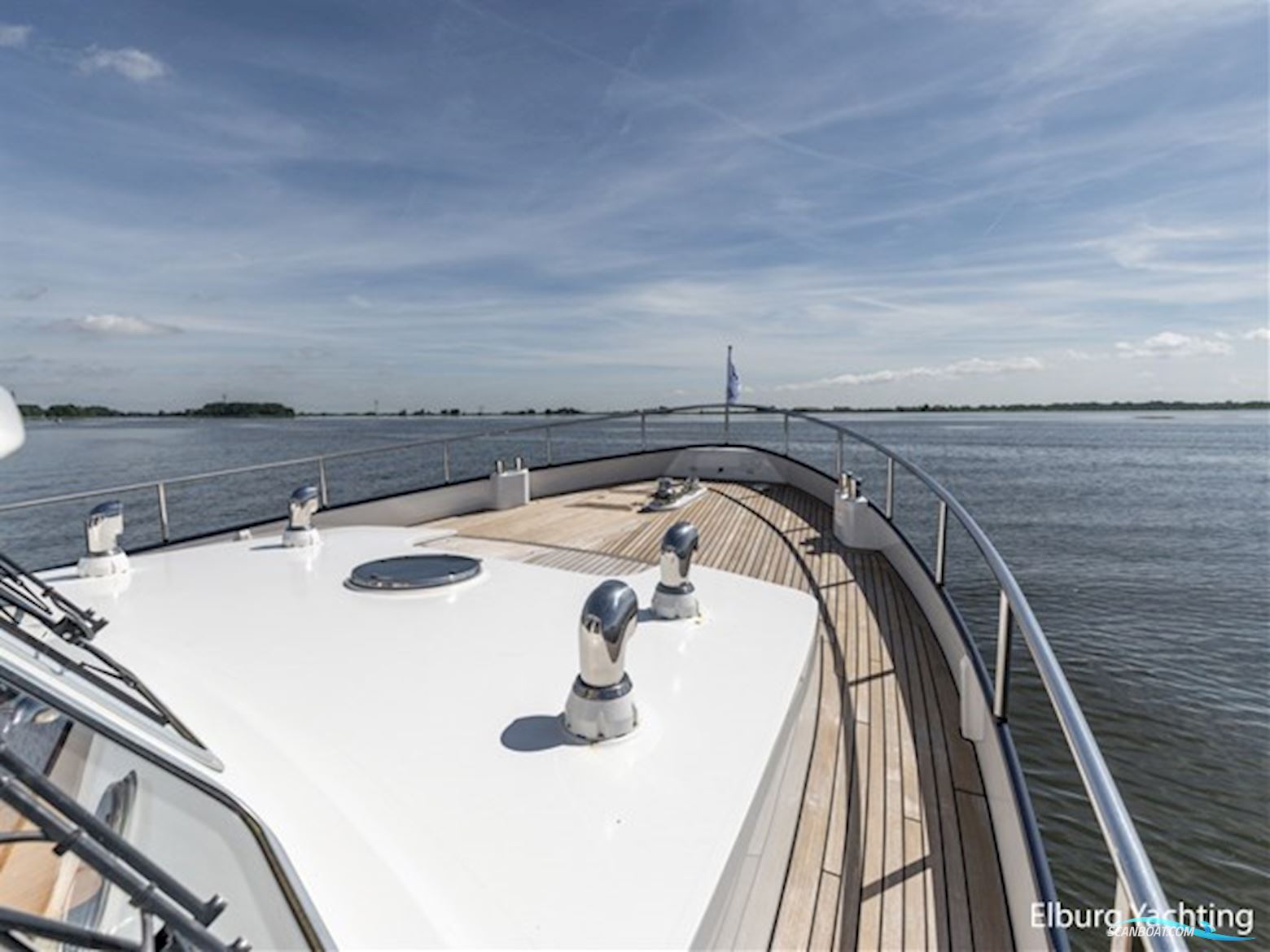 Altena 53 Custom Trawler - Stabilizers
