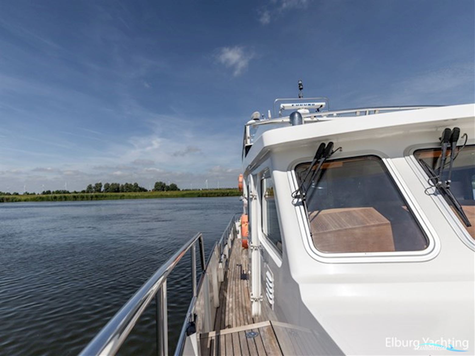 Altena 53 Custom Trawler - Stabilizers
