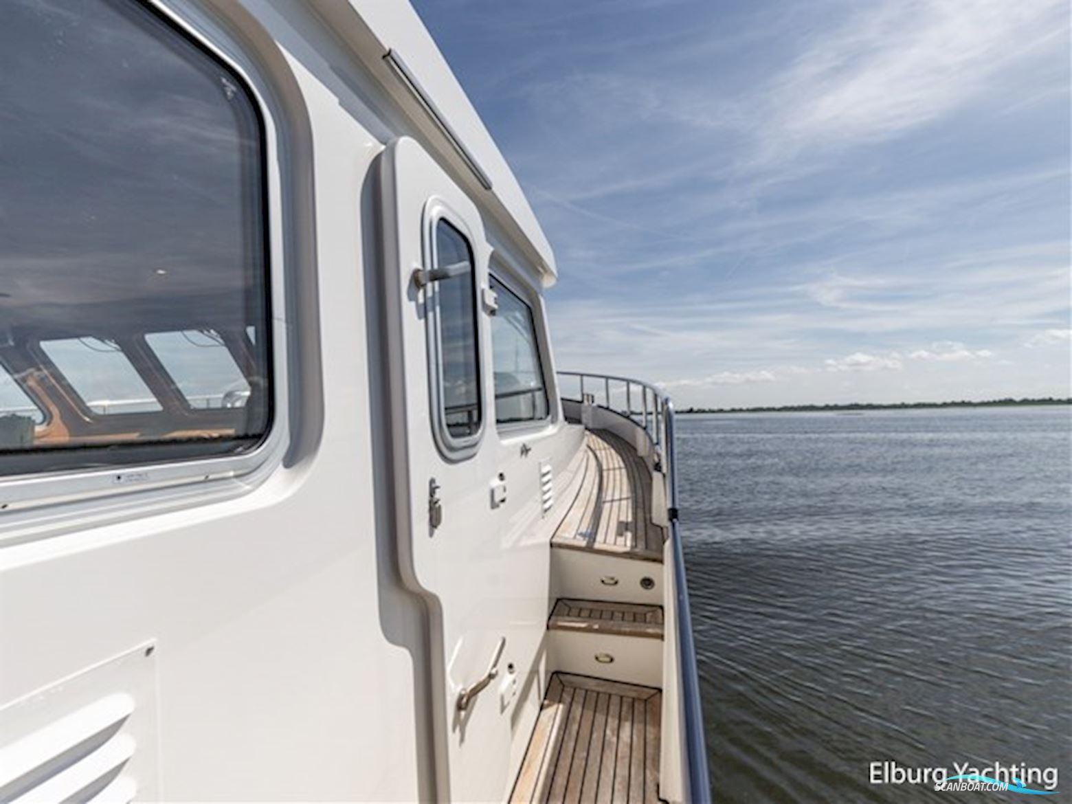 Altena 53 Custom Trawler - Stabilizers