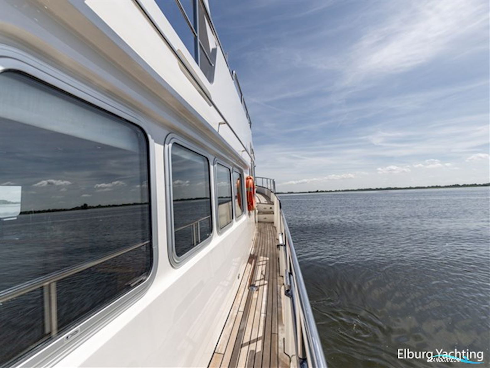 Altena 53 Custom Trawler - Stabilizers