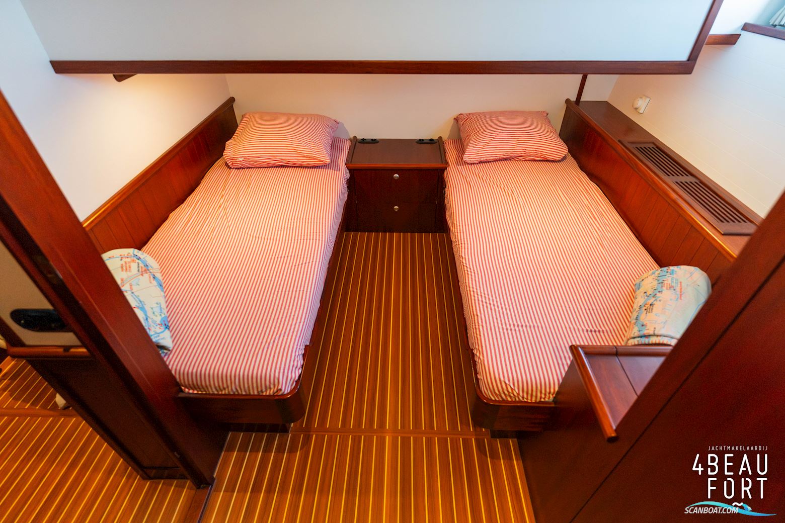 Altena 53 Custom Trawler