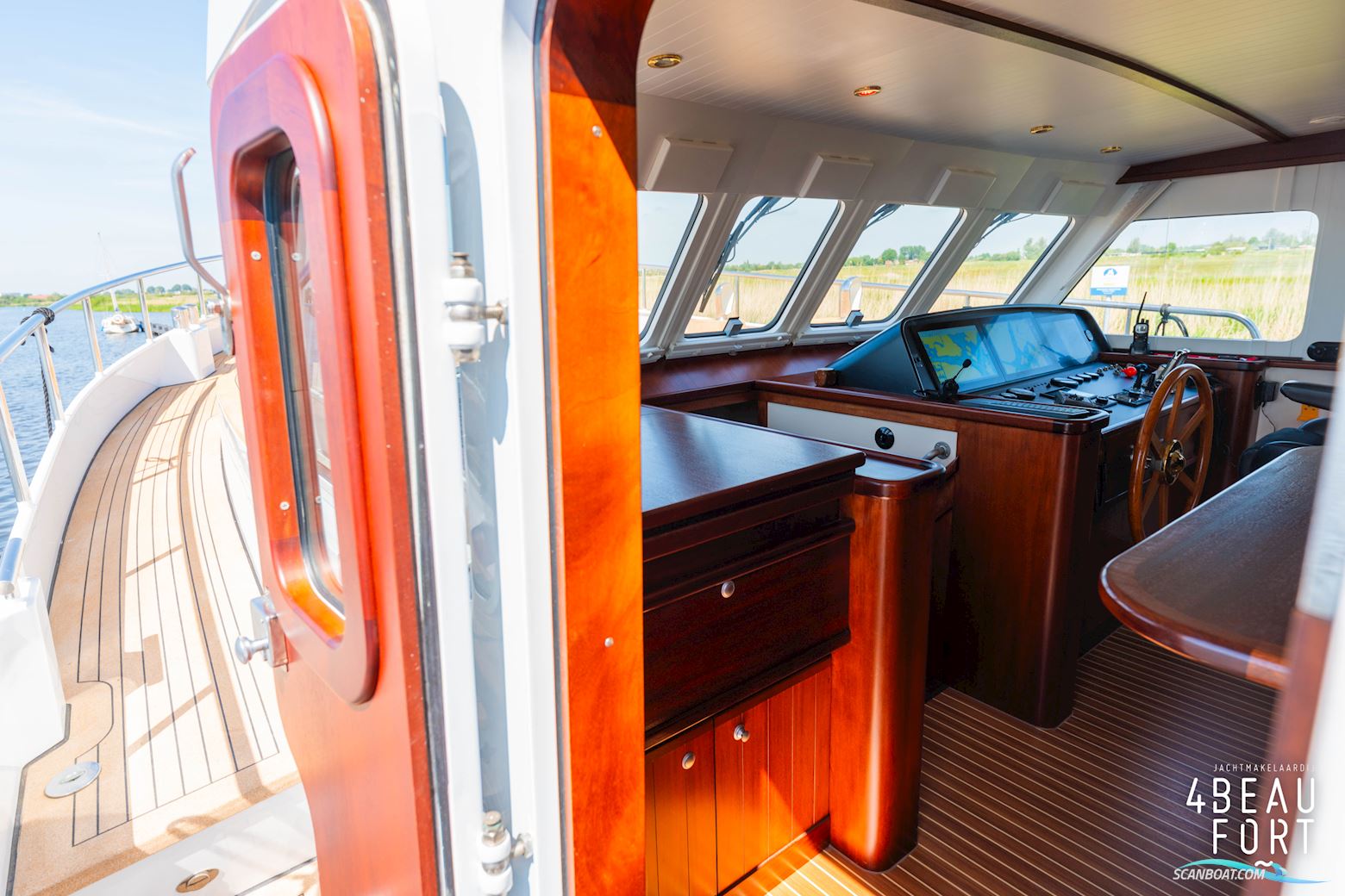 Altena 53 Custom Trawler
