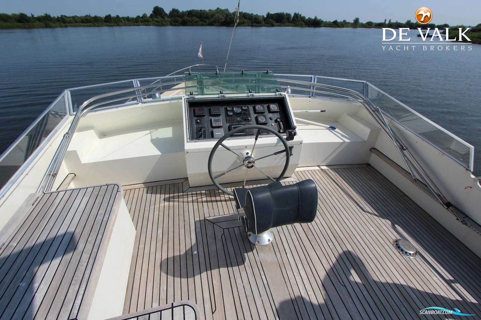 Altena Blue Water Trawler 48