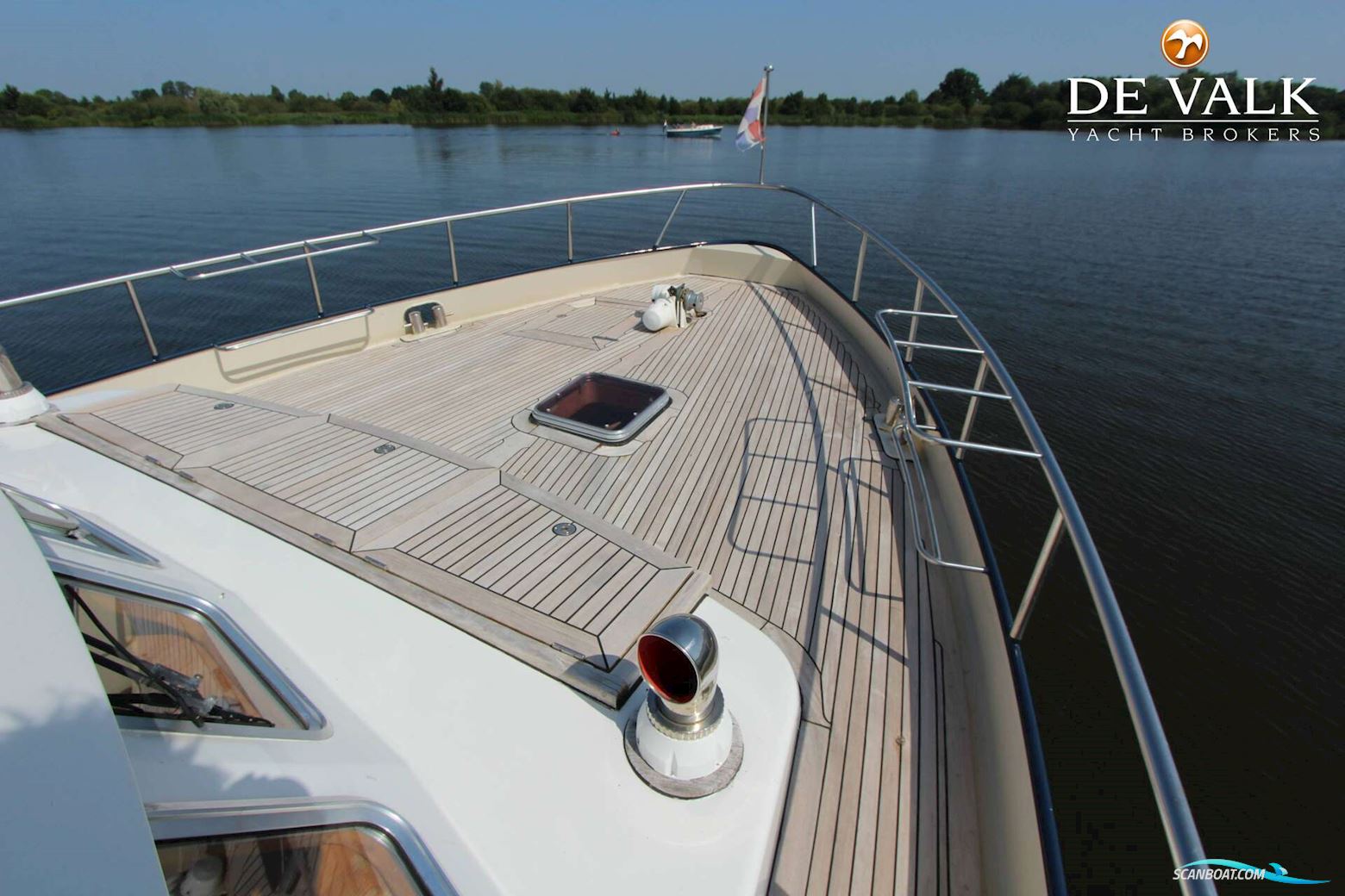 Altena Blue Water Trawler 48