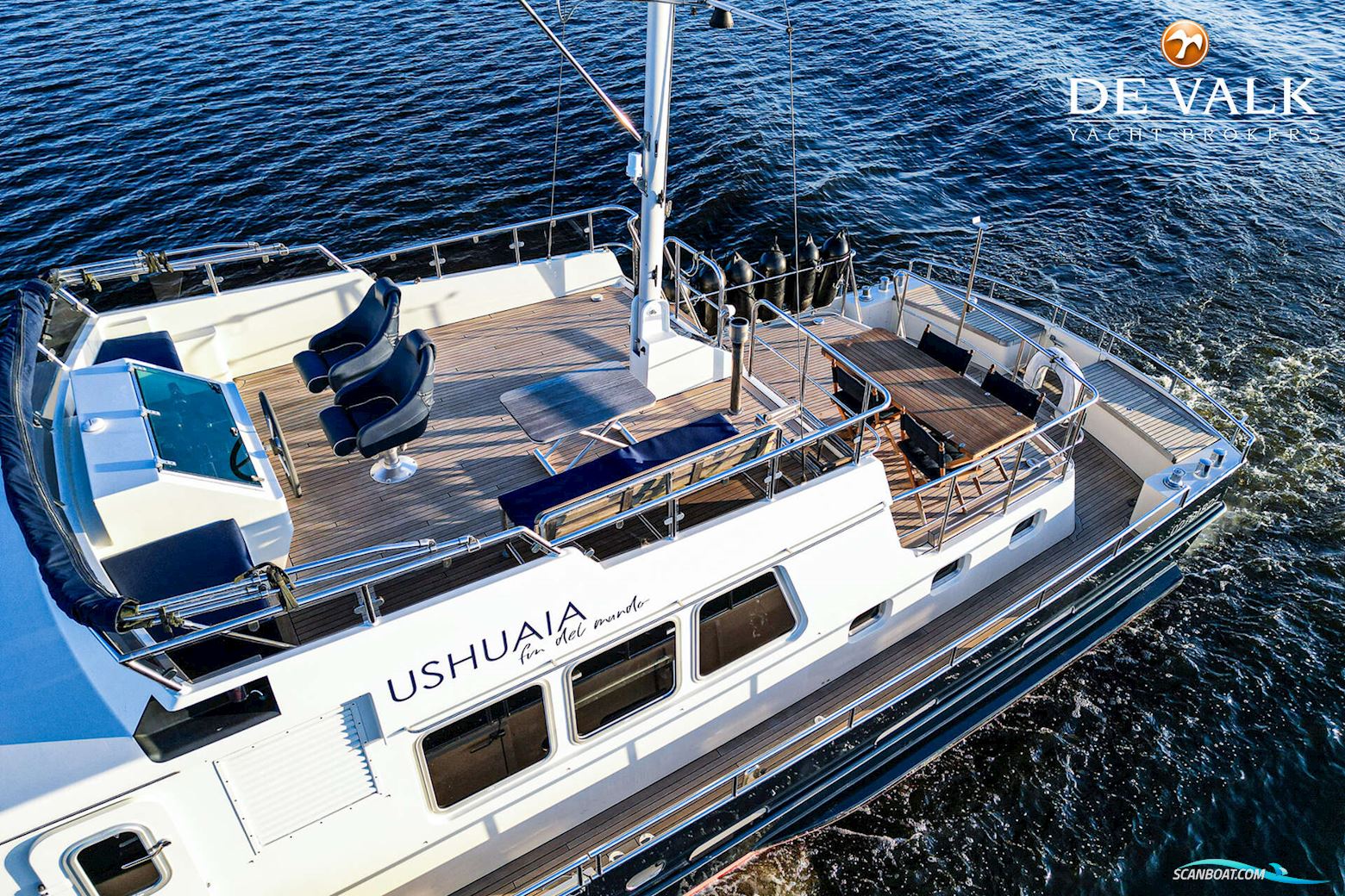 Altena Blue Water Trawler 58