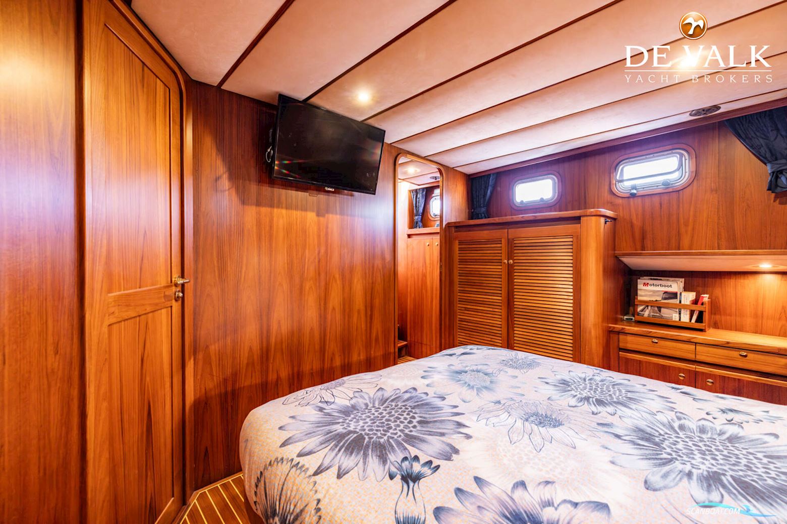 Altena Blue Water Trawler 58