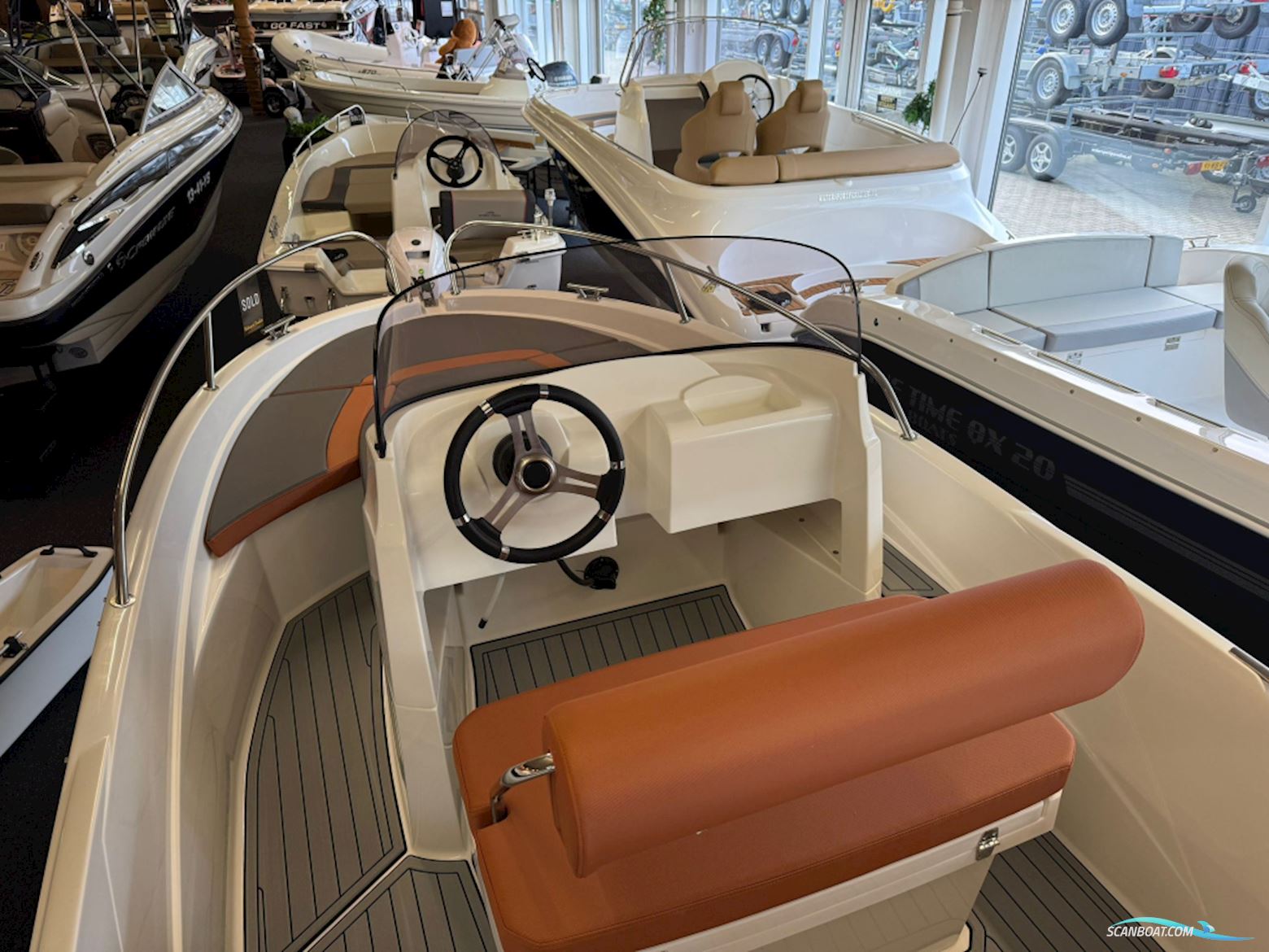 AM Yacht 520 Open