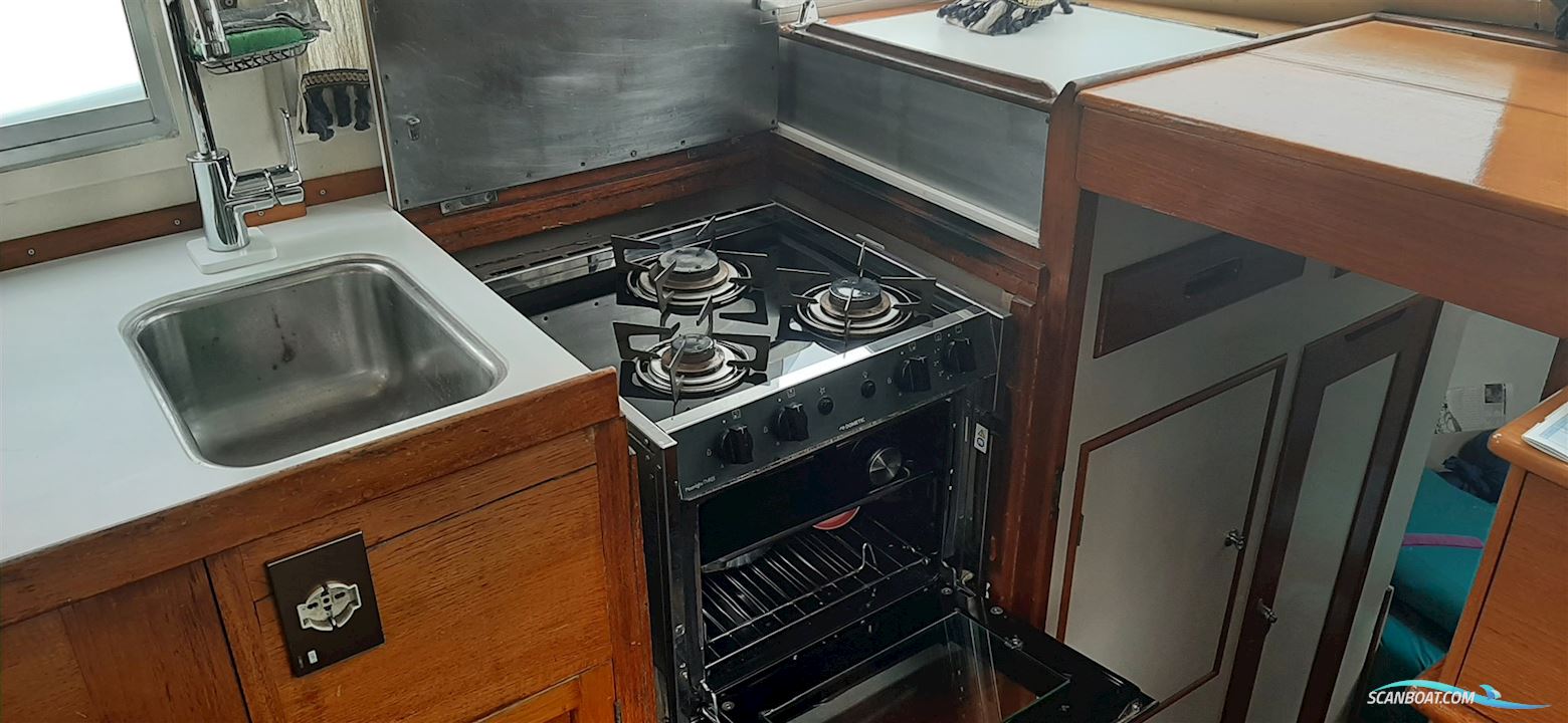 American Marine GRAND BANKS 32