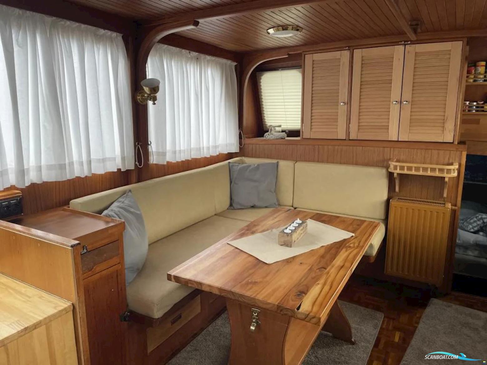 AMS Trawler 40