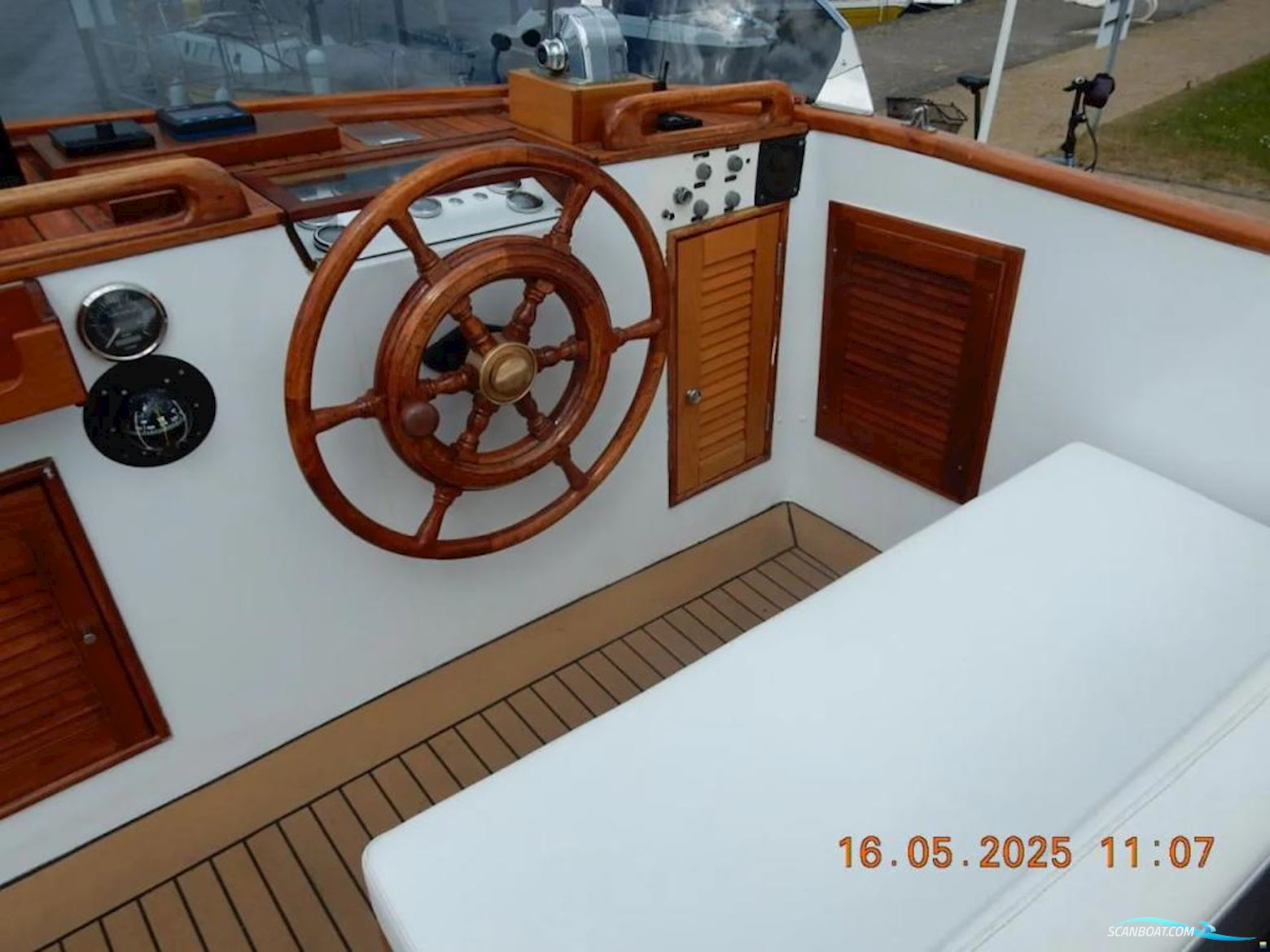 AMS Trawler 40