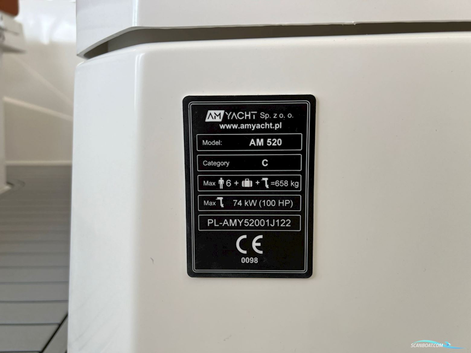 An Marin Aston 18 - New -