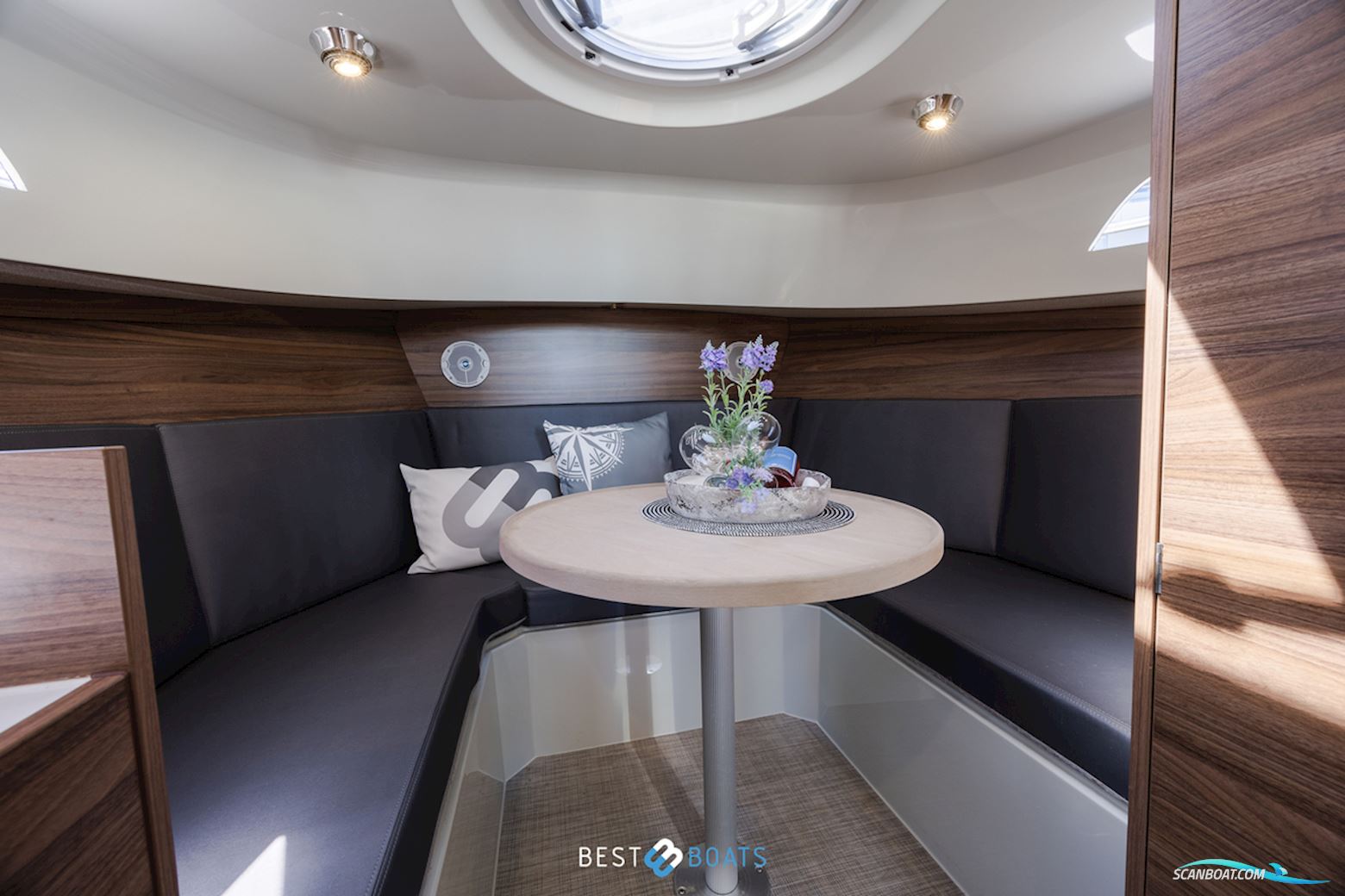Antaris Seventy7 Cabin