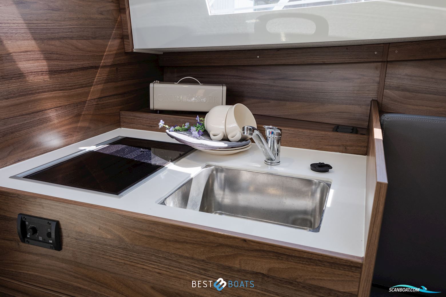 Antaris Seventy7 Cabin