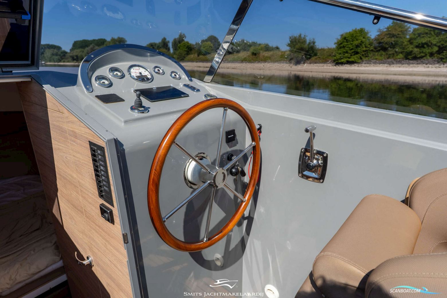 Antaris Seventy7 Cabin
