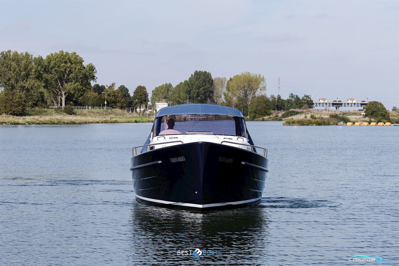 Antaris Seventy7 Cabin