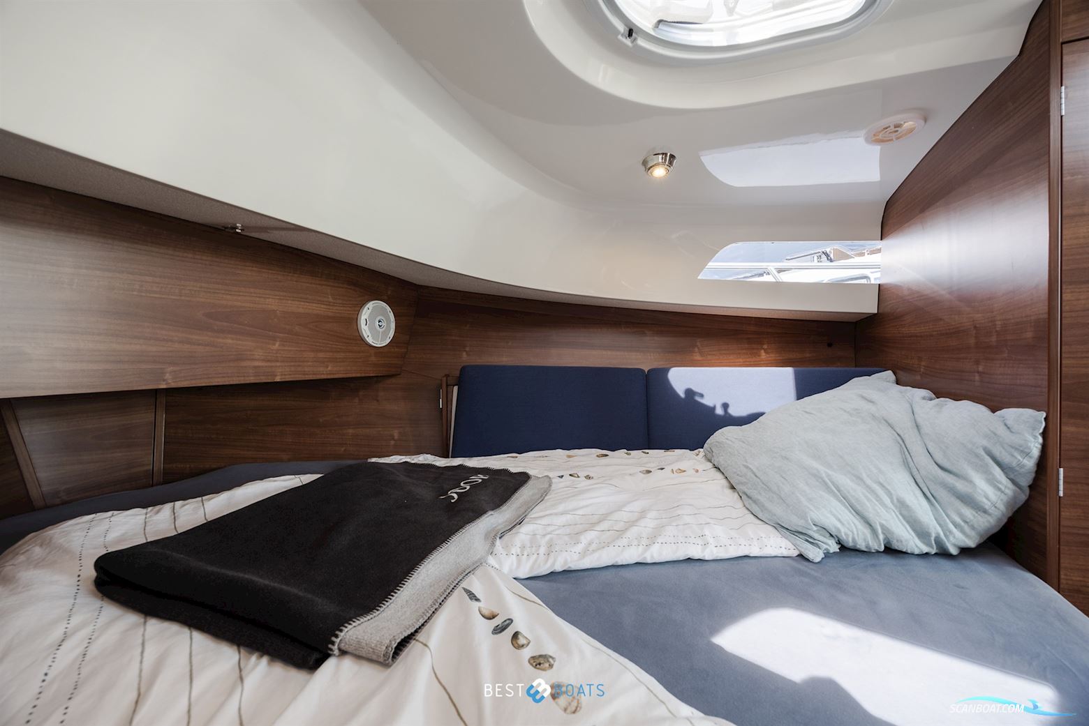 Antaris Seventy7 Cabin