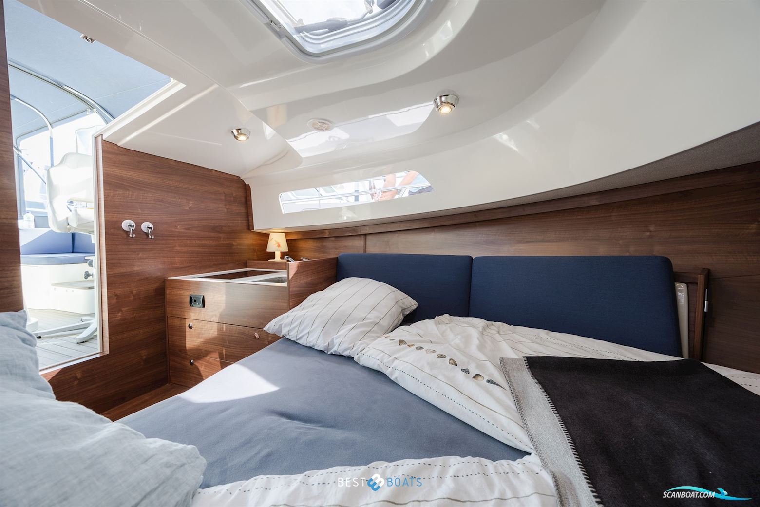 Antaris Seventy7 Cabin