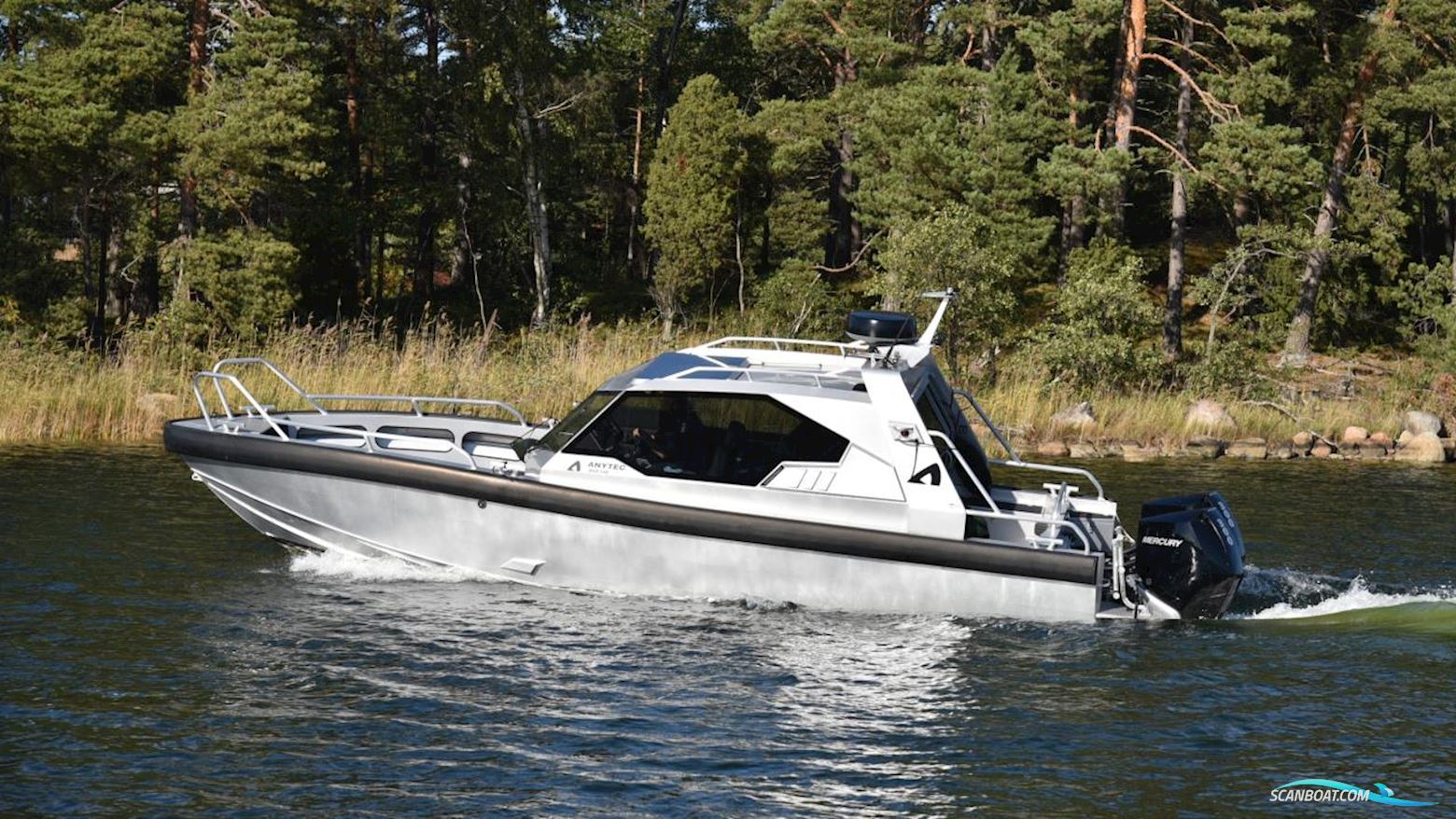 Anytec 868 Cab Motorboot 2020, mit Mercury motor, Sweden
