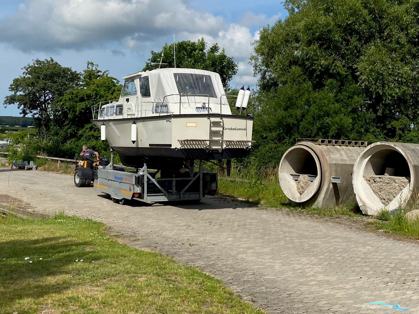 Apollo 32 TT De Luxe