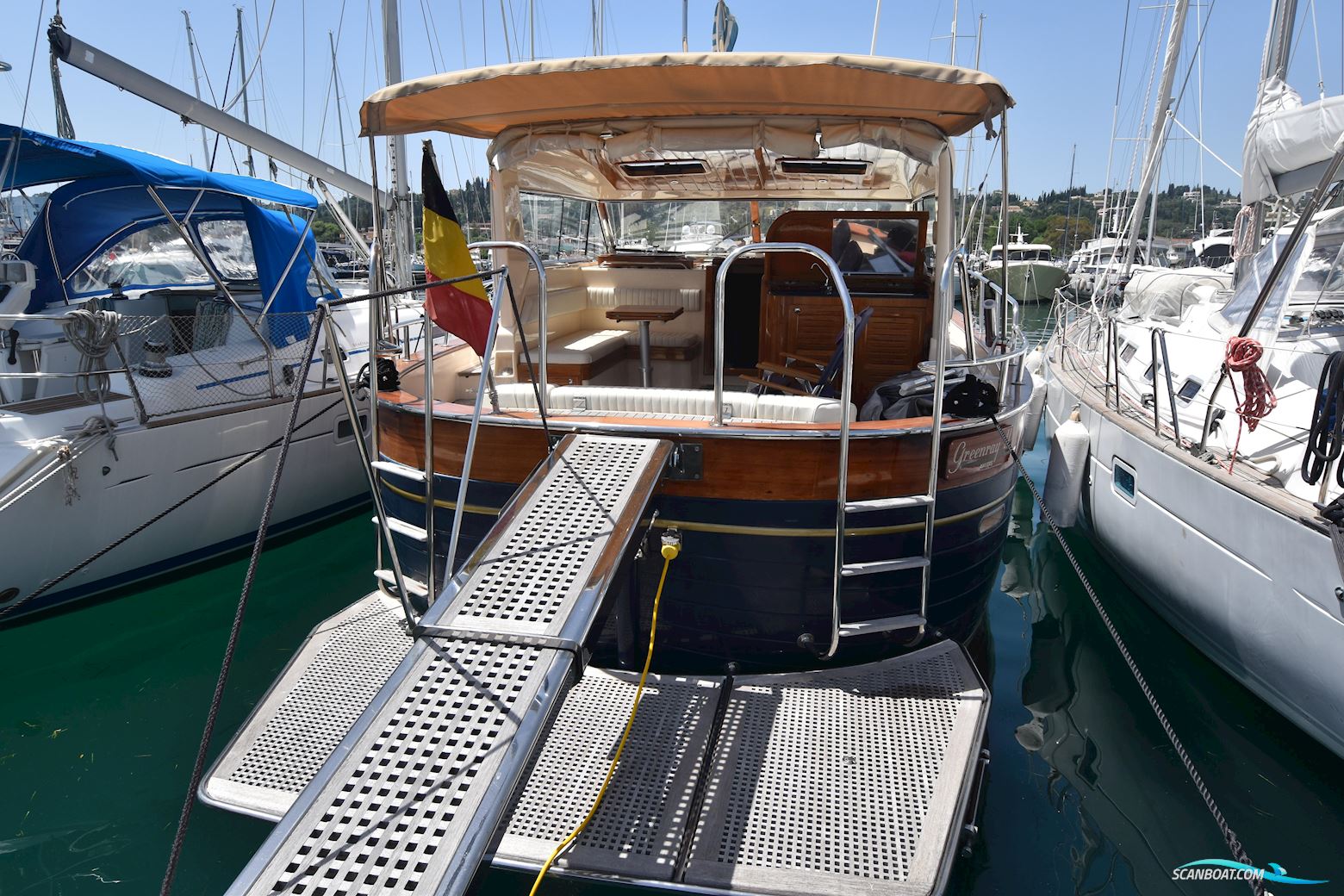 Apreamare 12 CABINATO