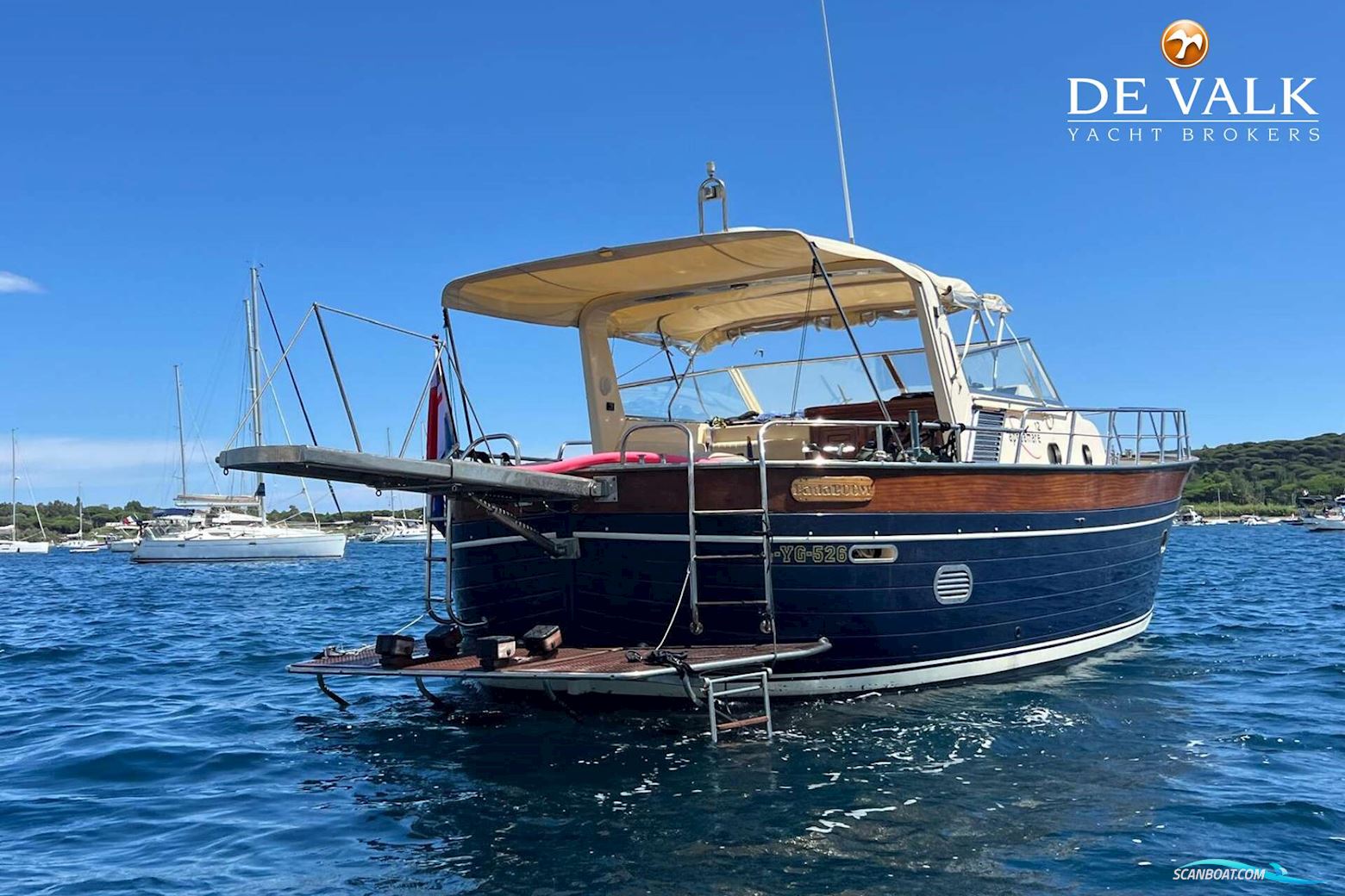 Apreamare 12 Semi-cabinato