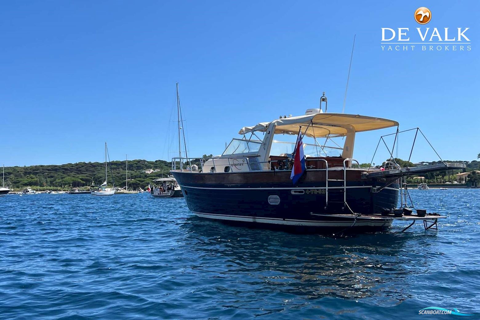 Apreamare 12 Semi-cabinato