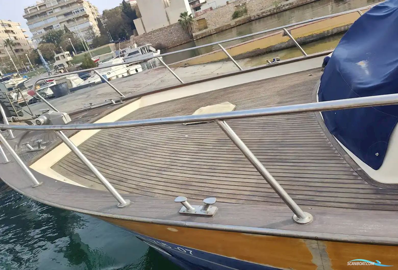 Apreamare 12 Semicabinato