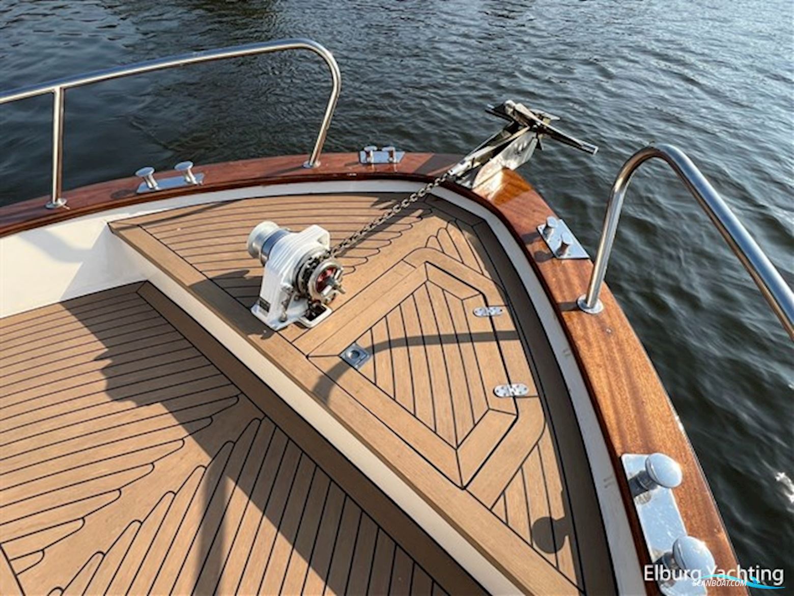 Apreamare 9 - Semi Cabinato 