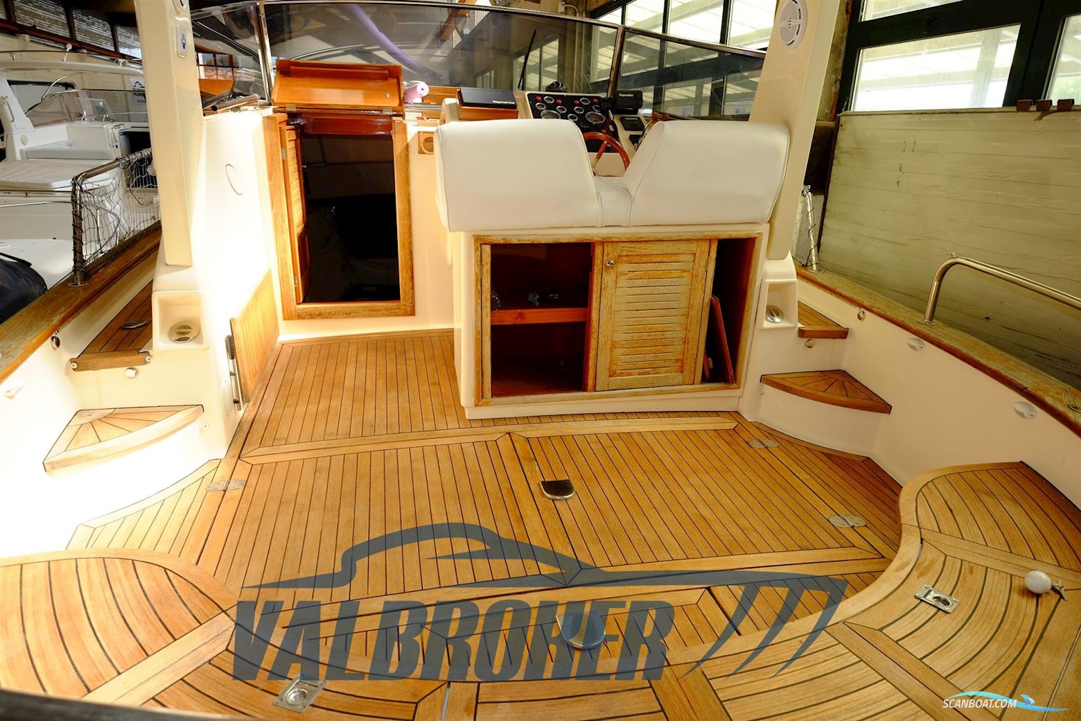 Apreamare Aprea 10 Semi Cabin