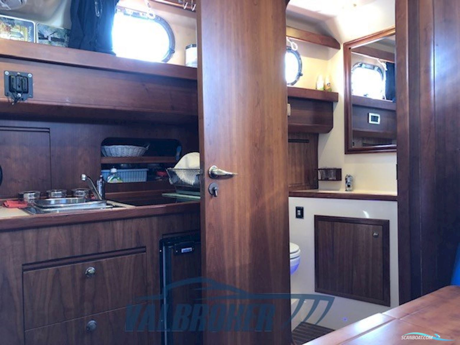 Apreamare Aprea 10 Semi Cabin