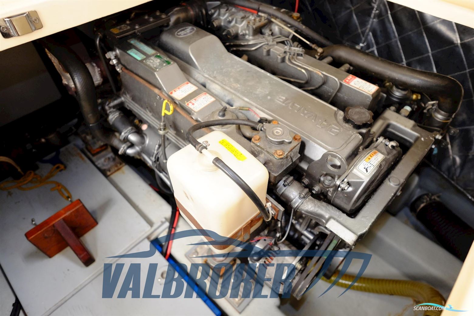 Apreamare Aprea 10 Semi Cabin