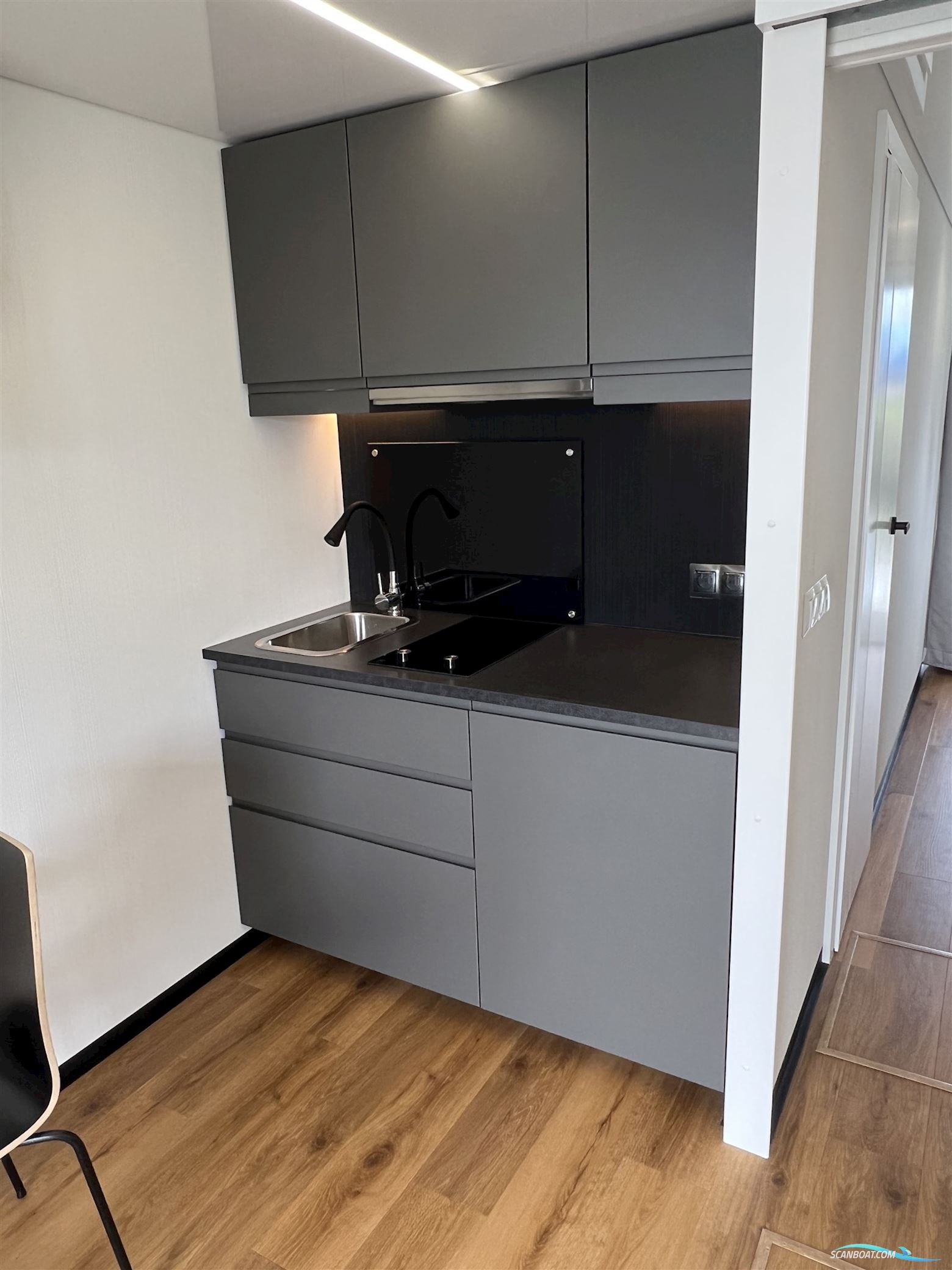 Aqua-House Hausboot Harmonia 340L