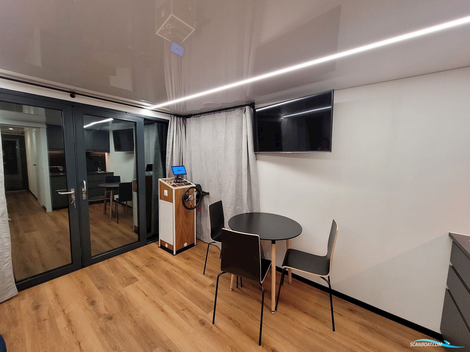 Aqua-House Hausboot Harmonia 340L