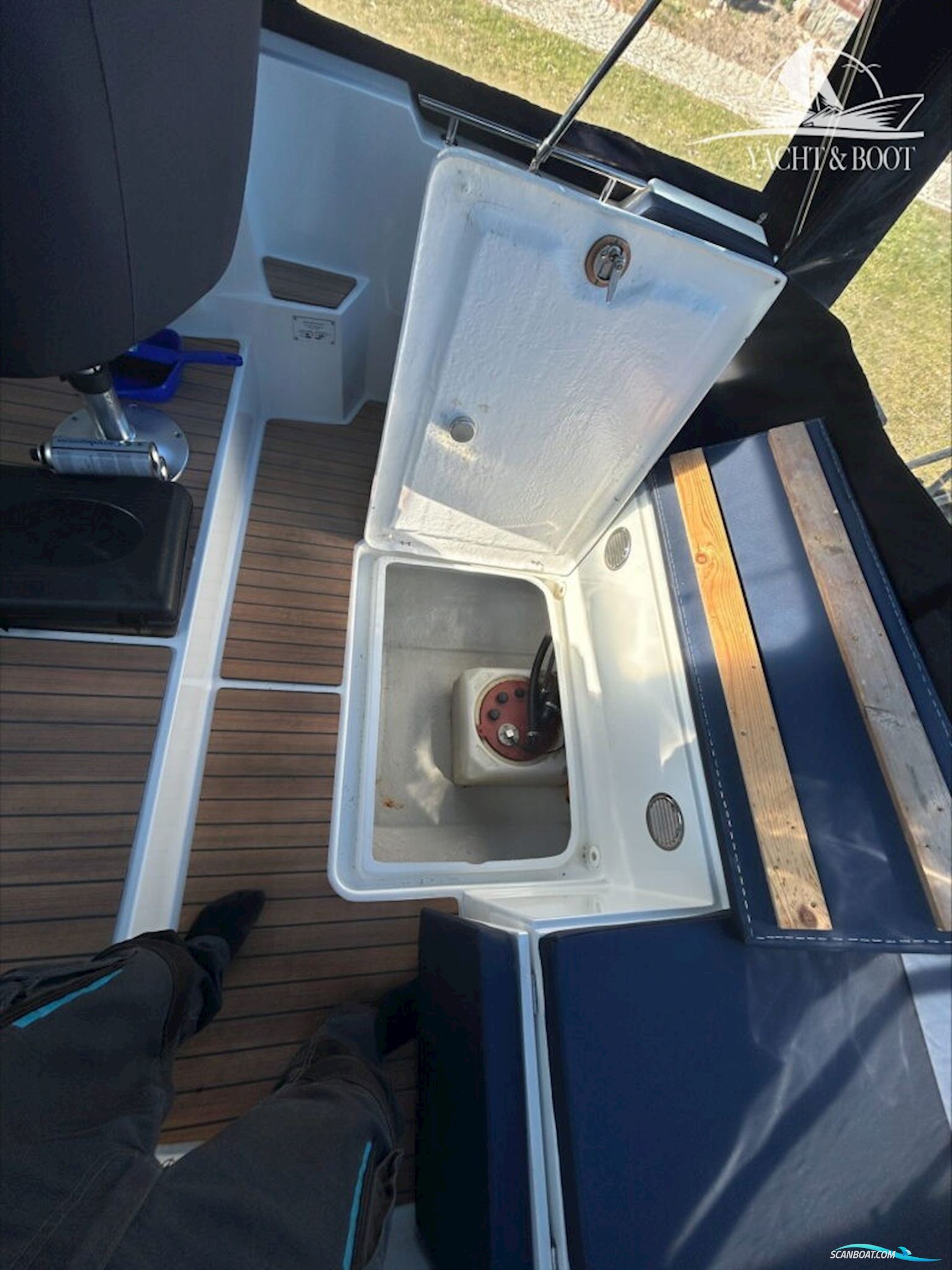 Aqua Royal 680 Cruiser