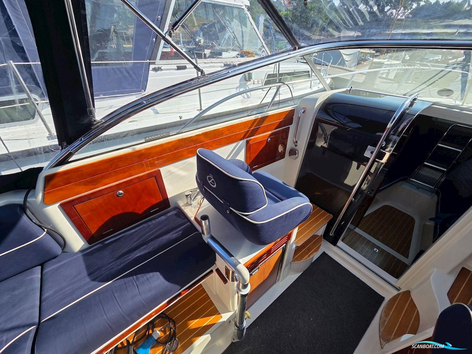 Aquador 23 DC