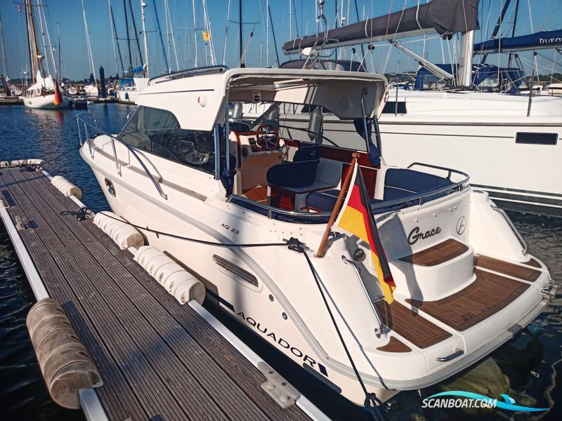 Aquador 23 HT Motorboot 2009, mit Volvo Penta D3 190 motor, Deutschland