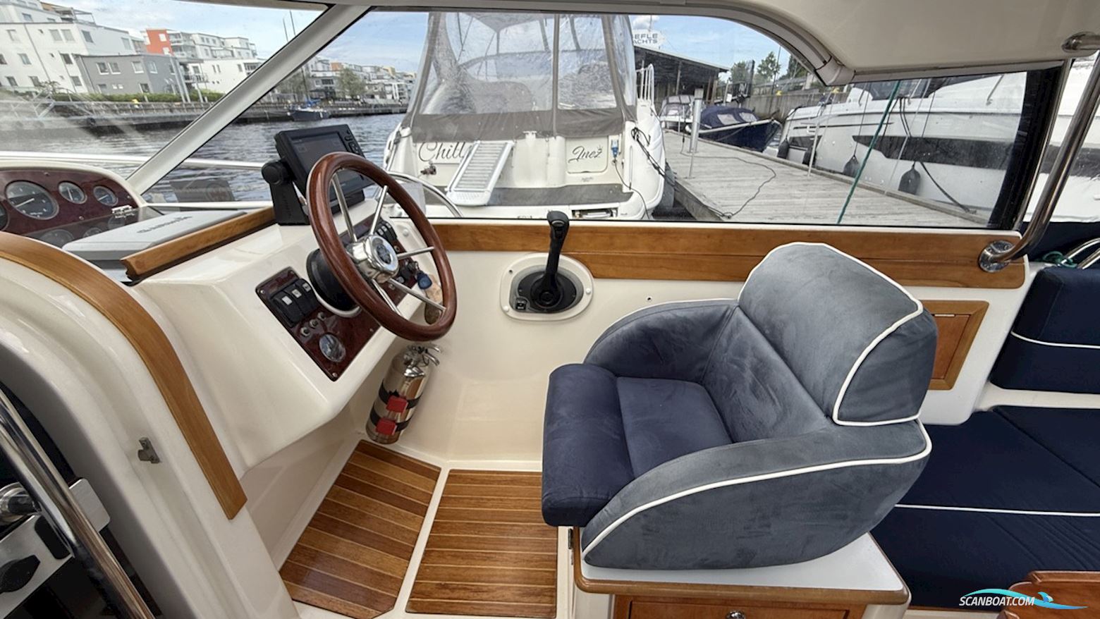 AQUADOR 23 HT