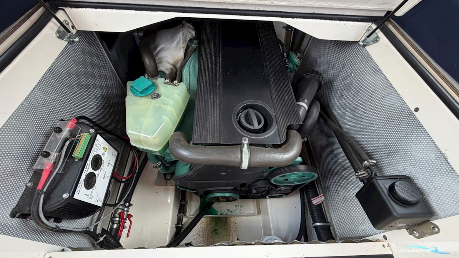 AQUADOR 23 HT