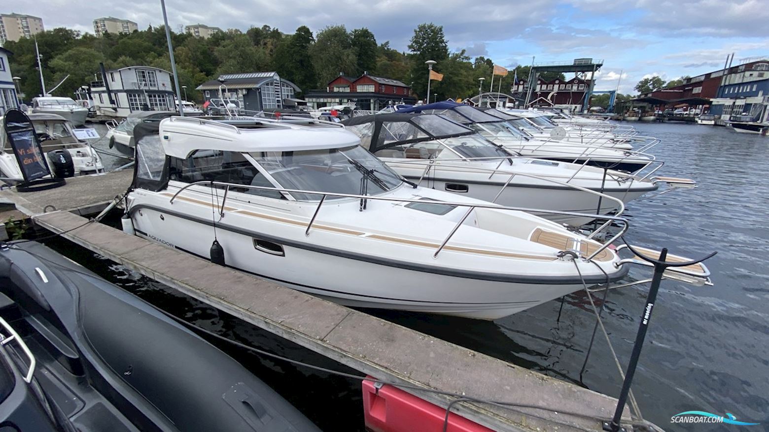 Aquador 24 HT Motorboot 2017, mit Mercruiser motor, Sweden