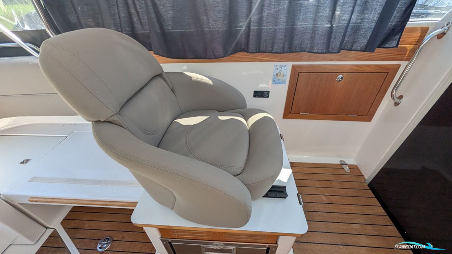AQUADOR 24 HT